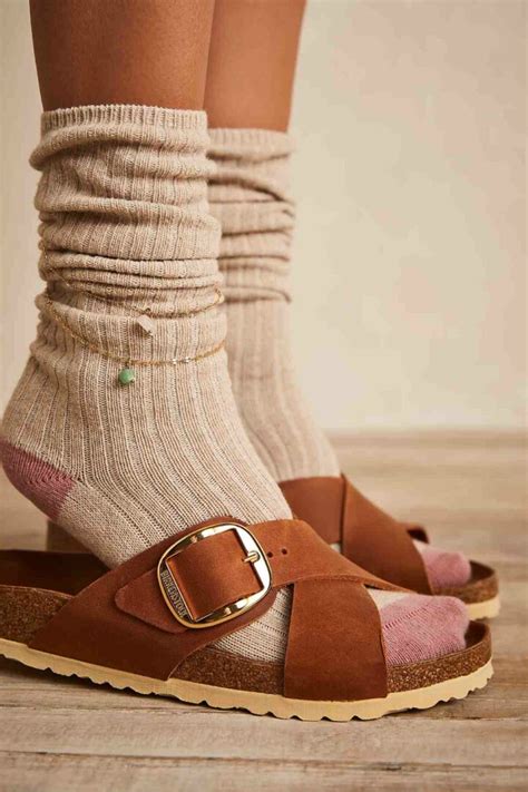 birkenstocks and socks|Do You Wear Socks with Birkenstocks: A Fashion。